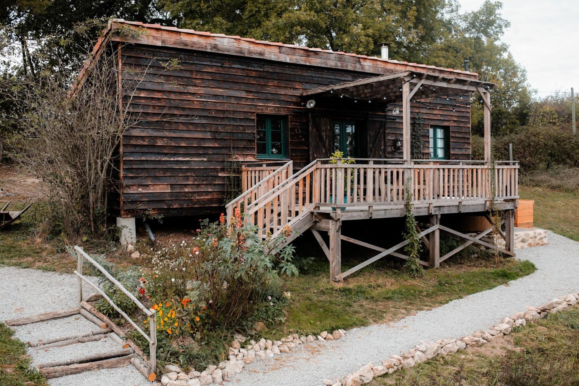 La Ferme Du Pont De Maumy, Cabane Au Bord De L'Etang Et Bain Nordique Busserolles Exterior foto